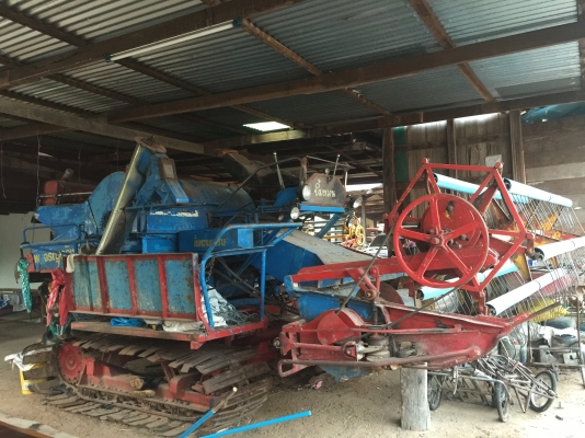 ขายรถเกี่ยวข้าวจ้าวเสือไวไฟ 98000 บาทครับต่อรองได้อีกครับ ขายรถเกี่ยวข้าวจ้าวเสือไวไฟ 98000 บาทครับต่อรองได้อีกครับ