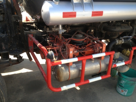 ISUZU Rocky 175 (เพลาเดียว) แทงค์น้ำมัน 16,000 ลิตร เครื่อง 6HE1 เทอร์โบ 260 ISUZU Rocky 175 (เพลาเดียว) แทงค์น้ำมัน 16,000 ลิตร เครื่อง 6HE1 เทอร์โบ 260