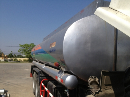 ISUZU Rocky 175 (เพลาเดียว) แทงค์น้ำมัน 16,000 ลิตร เครื่อง 6HE1 เทอร์โบ 260 ISUZU Rocky 175 (เพลาเดียว) แทงค์น้ำมัน 16,000 ลิตร เครื่อง 6HE1 เทอร์โบ 260