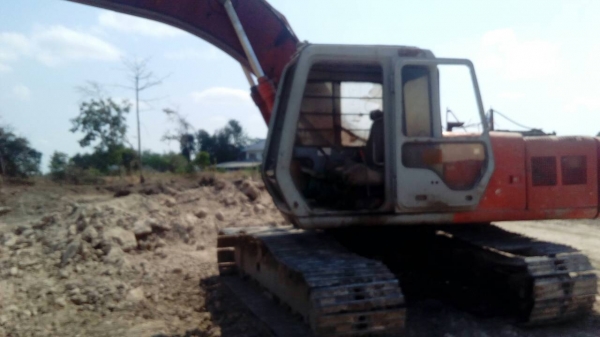 ขาย475,000รถแบคโฮ HITACHI EX200-2 ไฟฟ้าครบเครื่องดีปั้มแรงรถสวยพร้อมใช้(รถทำงานอยู่) 090-772-3710 090-772-3708 ขาย475,000รถแบคโฮ HITACHI EX200-2 ไฟฟ้าครบเครื่องดีปั้มแรงรถสวยพร้อมใช้(รถทำงานอยู่) 090-772-3710 090-772-3708