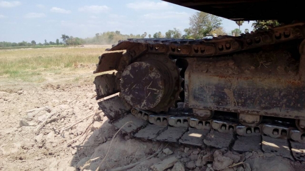 ขาย475,000รถแบคโฮ HITACHI EX200-2 ไฟฟ้าครบเครื่องดีปั้มแรงรถสวยพร้อมใช้(รถทำงานอยู่) 090-772-3710 090-772-3708 ขาย475,000รถแบคโฮ HITACHI EX200-2 ไฟฟ้าครบเครื่องดีปั้มแรงรถสวยพร้อมใช้(รถทำงานอยู่) 090-772-3710 090-772-3708