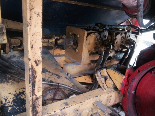 ขายรถเกี่ยวข้าวเกษตรพัฒนารุ่นปลดหนี้450000บาทครับ ขายรถเกี่ยวข้าวเกษตรพัฒนารุ่นปลดหนี้450000บาทครับ