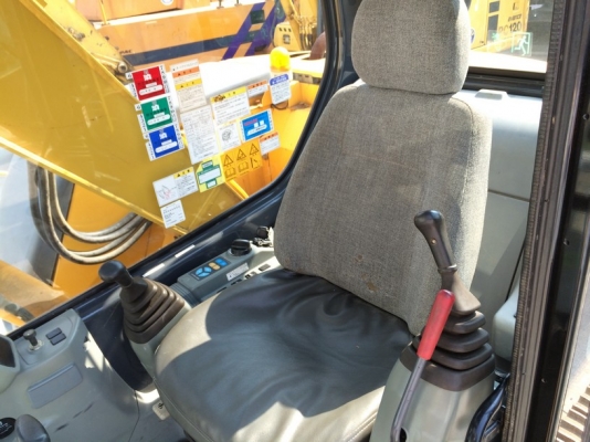 Kobelco SK70SR-1ES SN: YT04-09295 YR: 2006 ใช้งาน 2500 ชม. นำเข้าจากญี่ปุ่น งามจริง ๆ ครับ