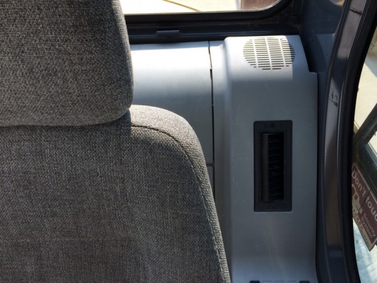 Kobelco SK70SR-1ES SN: YT04-09295 YR: 2006 ใช้งาน 2500 ชม. นำเข้าจากญี่ปุ่น งามจริง ๆ ครับ