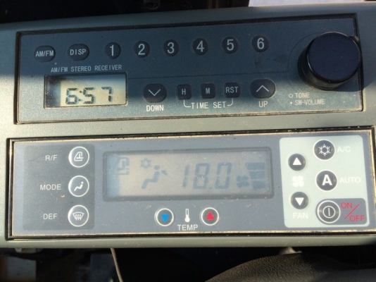 Kobelco SK70SR-1ES SN: YT04-09295 YR: 2006 ใช้งาน 2500 ชม. นำเข้าจากญี่ปุ่น งามจริง ๆ ครับ