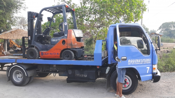 ขายด่วนรถยก TOYOTA 8FG20ยก2.0ตันเสาสูง3เมตรออโต้ชั่วโม่งทำงานน้อยยางตัน4เส้นรถนอกนำเข้ายังไม่เคยใช้งานในเมืองไทยเลยรุ่นใหม่สุดๆขายถูกๆๆ