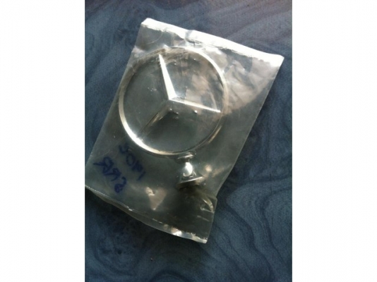 ขายดาวลอยกระโปรงหน้าเบ้นซ์ ใช่ได้กับรุ่นW126 W108 W114 W115 W108 W109 W190