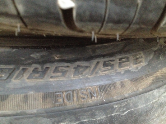 ขายล้อแม็ก 18 6 รู พร้อมยาง แม็กสภาพสวยๆ ล้อเดิมๆ หน้ากว้าง 9.5 หลัง 10.5