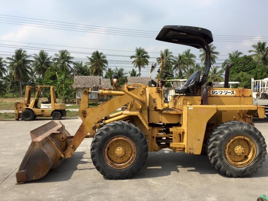 รถตักล้อยาง MITSUBISHI WS400 นำเข้า จากญี่ปุ่น