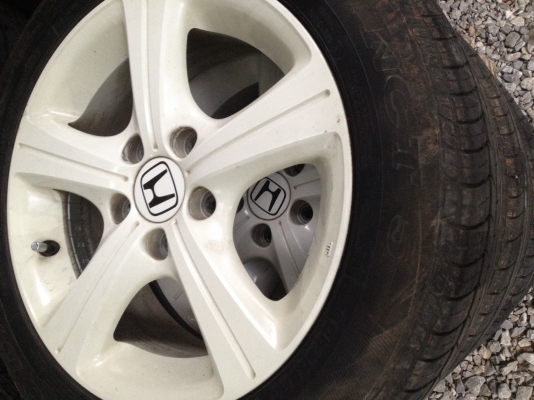 ขายล้อ Honda CIVIC Limited edition สีขาว พร้อมยาง ปี 13