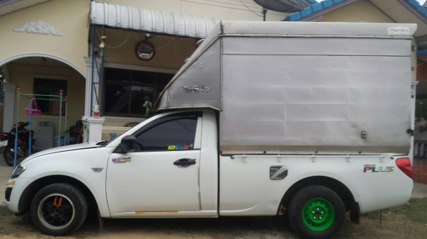 ขายดาวน์  140000  บาท พร้อมงานประจำสนใจติดต่อได้