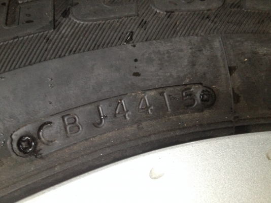 ขายล้อแม็กเชฟ 16 ป้ายแดง พร้อมยาง บริดโตน 215/70/16 ปลายปี 15 ขายล้อแม็กเชฟ 16 ป้ายแดง พร้อมยาง บริดโตน 215/70/16 ปลายปี 15