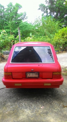 ขายรถแวนรุ่นเก๋าใหญ่ยาว Mazda Luce!!!