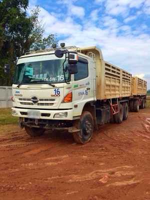 ขายด่วน  รถสิบล้อพ่วงแม่ลูกดั้มพ์  HINO  MEGA 380 ปี 56 มี 2 พ่วง สภาพดีมาก  พร้อมใช้งาน  พร้อมขาย