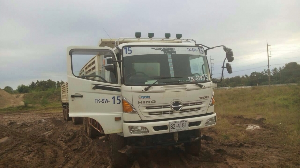 ขายด่วน  รถสิบล้อพ่วงแม่ลูกดั้มพ์  HINO  MEGA 380 ปี 56 มี 2 พ่วง สภาพดีมาก  พร้อมใช้งาน  พร้อมขาย