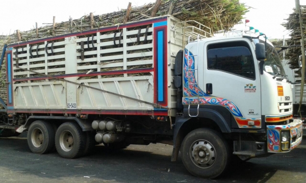 ขายดาวน์ 450,000 รถพ่วงดั้มแม่-ลูก ISUZU 360 ปี 55 อู่ JPN เหลือ 50 งวด งวดละ 63,000 ต้องเปลี่ยนสัญญา รับเงื่อนไขได้ค่อยโทรมาคุยกันครับ