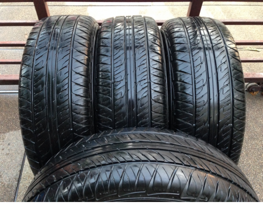 ยาง Dunlop 265 70 16 ปี14 เนื้อนิ่มๆ ดอกสวย ไม่มีปะ ราคาไม่แพว