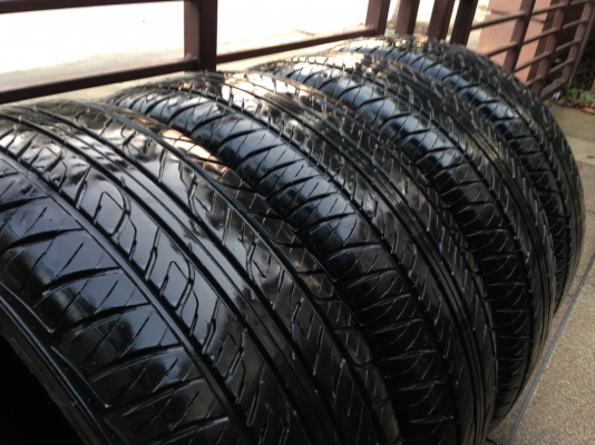 ยาง Dunlop 265 70 16 ปี14 เนื้อนิ่มๆ ดอกสวย ไม่มีปะ ราคาไม่แพว