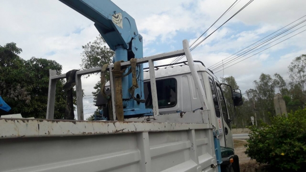 หกล้อ อีซชุ  DEGA 195ยูโร2 ปี47 เครนTANADO 5ตัน ท้องวี ช่วงยาว 7.20ม สภาพดีสวยบางเดิมพร้อมใช้ ทะเบียนพร้อมโอน ราคาเบาๆ ครับ