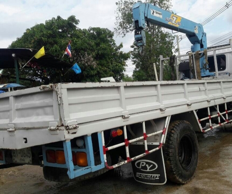 หกล้อ อีซชุ  DEGA 195ยูโร2 ปี47 เครนTANADO 5ตัน ท้องวี ช่วงยาว 7.20ม สภาพดีสวยบางเดิมพร้อมใช้ ทะเบียนพร้อมโอน ราคาเบาๆ ครับ