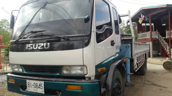 หกล้อ อีซชุ  DEGA 195ยูโร2 ปี47 เครนTANADO 5ตัน ท้องวี ช่วงยาว 7.20ม สภาพดีสวยบางเดิมพร้อมใช้ ทะเบียนพร้อมโอน ราคาเบาๆ ครับ