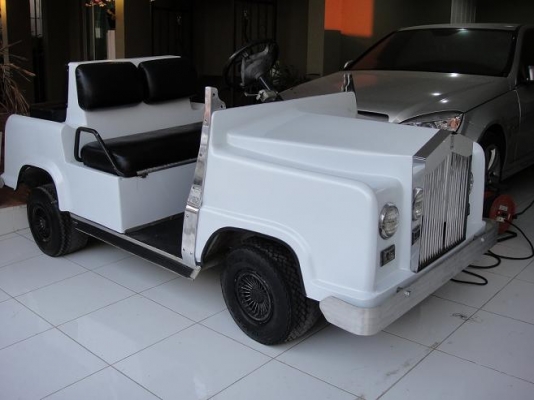 .......ขาย รถ GOLF โบราญ ROYAL สภาพใหม่มาก เป็นตัวสั่งมาจากนอก ..........