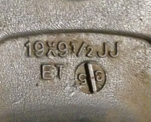 ล้อ BRABUS Block 5 ขอบ19 หน้า 8.5 นิ้ว ET+35 หลัง 9.5 นิ้ว ET+35 พร้อมยาง 235 35 19 ปี13 ราคาไม่แพง ล้อ BRABUS Block 5 ขอบ19 หน้า 8.5 นิ้ว ET+35 หลัง 9.5 นิ้ว ET+35 พร้อมยาง 235 35 19 ปี13 ราคาไม่แพง