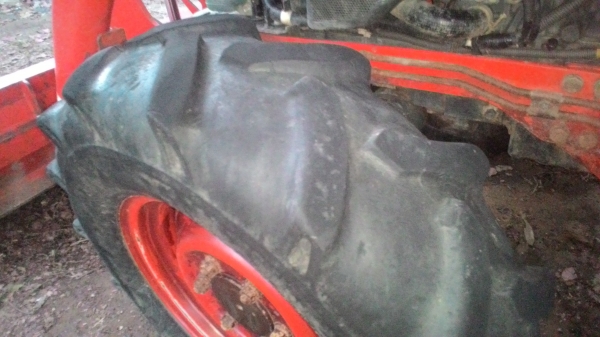 ขายคูโบต้า L3608 295000 บาท พร้อมอุปกรณ์ 2 ชิ้น