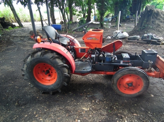 ตัวรถคูโบต้า KRT ไม่มีเครื่อง พร้อมใบมีดดันหน้า