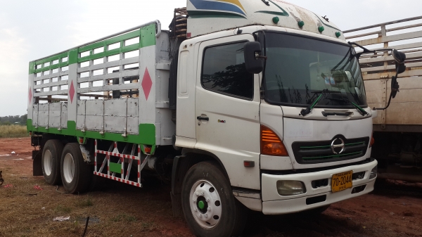 ขายด่วนHINOMEGA260 ปี49สองเพลาไม่ดั้มมีระบบลากลูกราคาเบาๆจัดแนนท์ได้สูงโทร0856842587