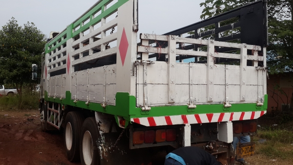 ขายด่วนHINOMEGA260 ปี49สองเพลาไม่ดั้มมีระบบลากลูกราคาเบาๆจัดแนนท์ได้สูงโทร0856842587