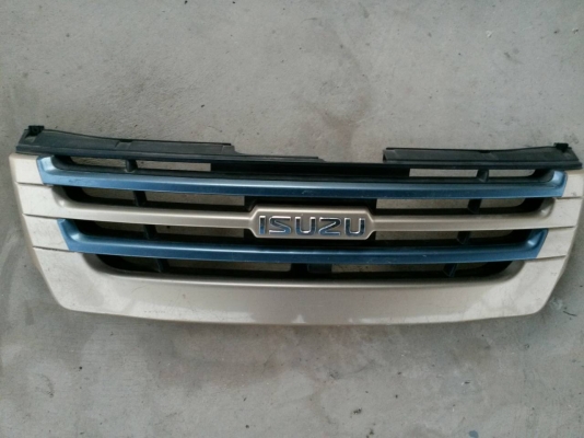 ขาย กระจังหน้าดีแม็ก