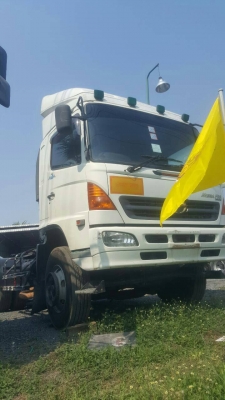 เข้าใหม่ค่ะ รถบรรทุกสิบล้อ หัวลาก Hino 320 แรงม้า ปี 48 สภาพเดิม ยางสวย พร้อมใช้งาน ทดลองขับได้ สนใจ เข้าใหม่ค่ะ รถบรรทุกสิบล้อ หัวลาก Hino 320 แรงม้า ปี 48 สภาพเดิม ยางสวย พร้อมใช้งาน ทดลองขับได้ สนใจ
