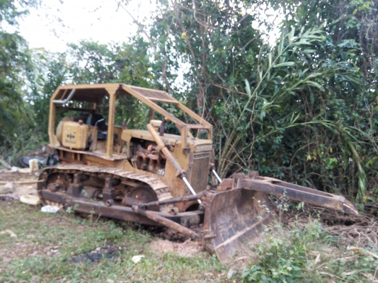 ขายรถแทรคเตอร์ KOMATSU D50A-15 ห้องเลี้ยวแห้ง ราคา 350000