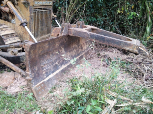 ขายรถแทรคเตอร์ KOMATSU D50A-15 ห้องเลี้ยวแห้ง ราคา 350000