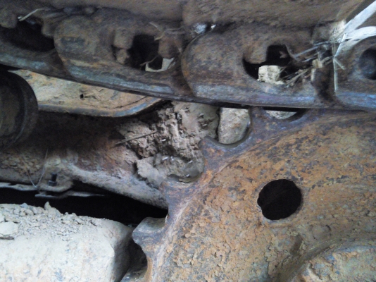 ขายรถแทรคเตอร์ KOMATSU D50A-15 ห้องเลี้ยวแห้ง ราคา 350000