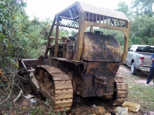 ขายรถแทรคเตอร์ KOMATSU D50A-15 ห้องเลี้ยวแห้ง ราคา 350000