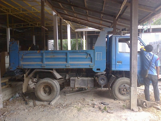 **259,000 บ.ต่อรอง/// 6ล้อดั้มดิน3คิว ISUZU NKR-110 รถประกอบ ดั้ม3.20ม. เล่มทะเบียนครบ **ขาย ISUZU NKR-110 แรง 6ล้อดั้มดิน3คิว สภาพดี ราคาเบา เล่มทะเบียนครบ ISUZU NKR58E 4BE1-110HP ประกอบ เกียร์สั้น หัวเก๋งยกได้ เครื่องเดิม เกียร์เดิม ครับเครื่องดี ครับ แ