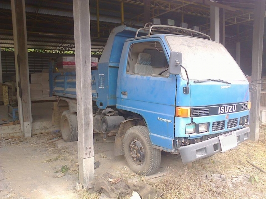 **259,000 บ.ต่อรอง/// 6ล้อดั้มดิน3คิว ISUZU NKR-110 รถประกอบ ดั้ม3.20ม. เล่มทะเบียนครบ **ขาย ISUZU NKR-110 แรง 6ล้อดั้มดิน3คิว สภาพดี ราคาเบา เล่มทะเบียนครบ ISUZU NKR58E 4BE1-110HP ประกอบ เกียร์สั้น หัวเก๋งยกได้ เครื่องเดิม เกียร์เดิม ครับเครื่องดี ครับ แ