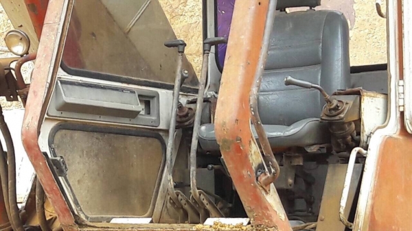ขายแบคโฮ SUMITOMO 280F2 ขาว แดง พร้อมใช้งาน สนใจโทร 081-970-1072 ขายแบคโฮ SUMITOMO 280F2 ขาว แดง พร้อมใช้งาน สนใจโทร 081-970-1072