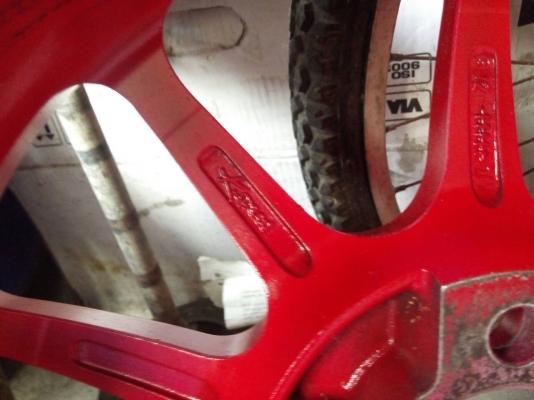 แม็ก RF1 ขอบ 15 กว้าง 8 ออฟ 25 พร้อมยางดอกล้นๆ