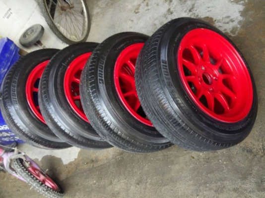 แม็ก RF1 ขอบ 15 กว้าง 8 ออฟ 25 พร้อมยางดอกล้นๆ แม็ก RF1 ขอบ 15 กว้าง 8 ออฟ 25 พร้อมยางดอกล้นๆ