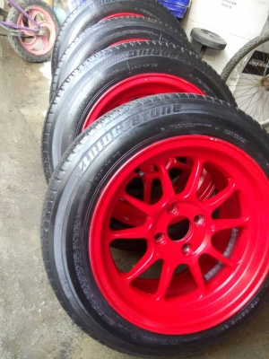 แม็ก RF1 ขอบ 15 กว้าง 8 ออฟ 25 พร้อมยางดอกล้นๆ แม็ก RF1 ขอบ 15 กว้าง 8 ออฟ 25 พร้อมยางดอกล้นๆ