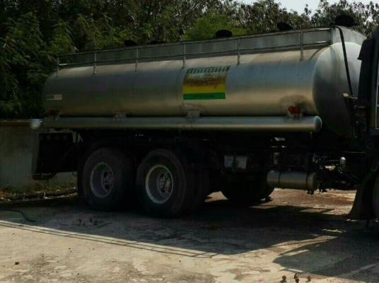 สิบล้อ ฮีโน่ FM1J 210เพาเดียว บรรทุกน้ำมัน16,000ลิต สภาพดีสวยพร้อมใช้ ทะเบียนพร้อมโอน ราคา 690,000บ ถูกๆ ต่อรองได้ ครับๆ