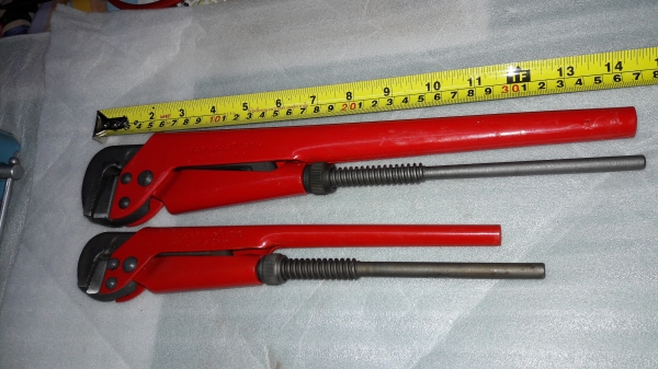 ขายคอม้าทาปาเรียแพ็คคู่12"กับ15"งานเก่าเก็บสิบกว่าปีเหล็กดี ขายคอม้าทาปาเรียแพ็คคู่12"กับ15"งานเก่าเก็บสิบกว่าปีเหล็กดี