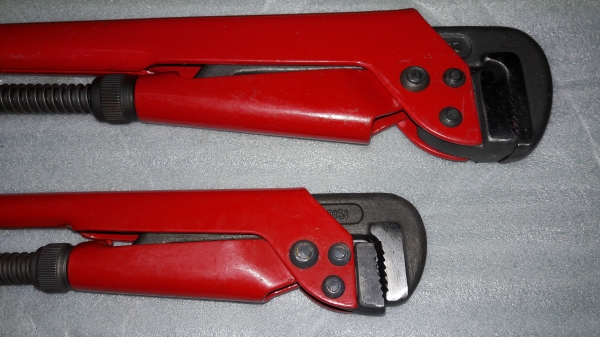 ขายคอม้าทาปาเรียแพ็คคู่12"กับ15"งานเก่าเก็บสิบกว่าปีเหล็กดี ขายคอม้าทาปาเรียแพ็คคู่12"กับ15"งานเก่าเก็บสิบกว่าปีเหล็กดี