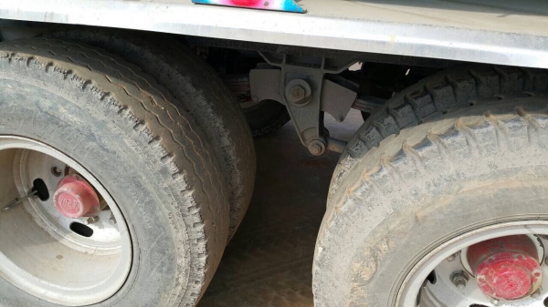 ขายสิบล้อพ่วง 270แรง FXZ23NZ247000242 ยูโรทูเครื่องดำ 6SD1-400902 ปี49ปลายปี ลูก3เพลายังไม่ลงเล่ม