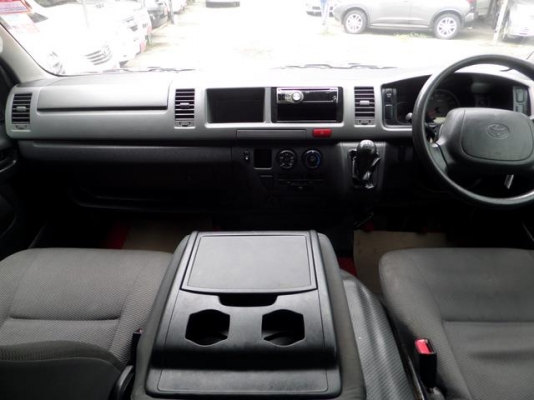 โทร 0922726669 ตันหยงรถตู้เบสมือสองฝั่งธน COMMUTER ดีเซลปี11เกียMTสีเทา ราคา 799,000 บาท