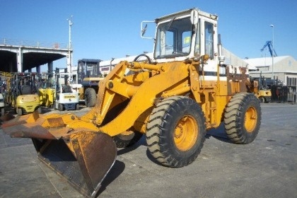 รถตักมาใหม่จากญี่ปุ่น ราคาถูกพิเศษ (ปลอดภัยจากรังสี) โทร. 02-9409240-4