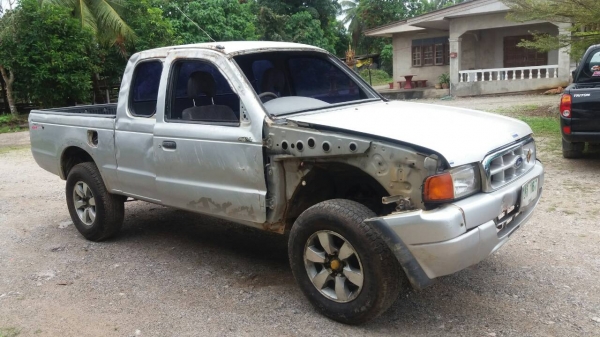 4WD ปี2002 เครื่องดี2.9 ขับดี เกืยปกติ 100000฿ Tel 086-269-1888 หรือ 086-474-7394 คานหน้าเดิม สีบาง คัชชีสวยมาก ไมแสนสามเครื่องสวยมาก รถแคงขวามา ต้องซ่อมด้านขวาทังข้าง และกันชนหน้า 4WD ปี2002 เครื่องดี2.9 ขับดี เกืยปกติ 100000฿ Tel 086-269-1888 หรือ 086-474-7394 คานหน้าเดิม สีบาง คัชชีสวยมาก ไมแสนสามเครื่องสวยมาก รถแคงขวามา ต้องซ่อมด้านขวาทังข้าง และกันชนหน้า